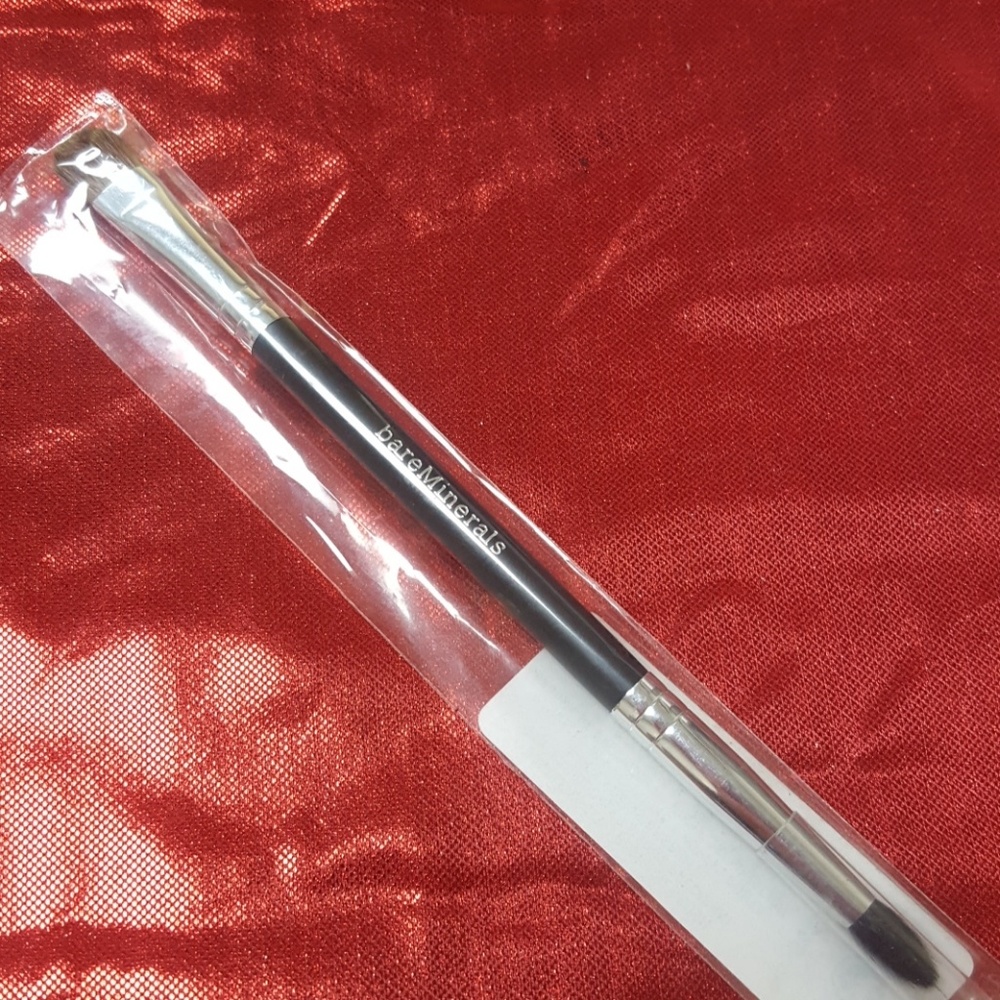 NWT bareMinerals Doublw-ended Precision Brush